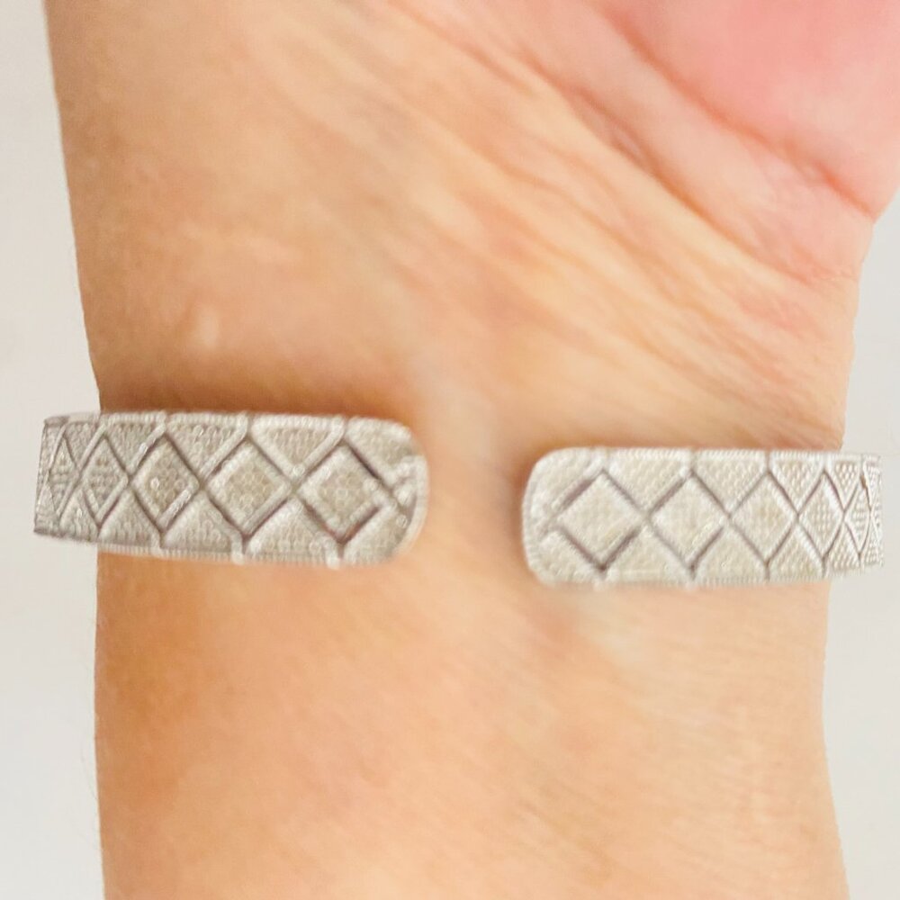 Beautiful Vintage Sterling Silver Geometric Cuff – Marked ISP 925 China - Picture 4 of 14
